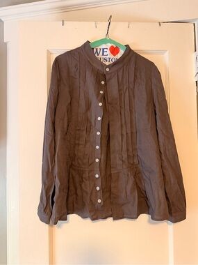 Brown Button-Front Pleated Long-Sleeve Blouse